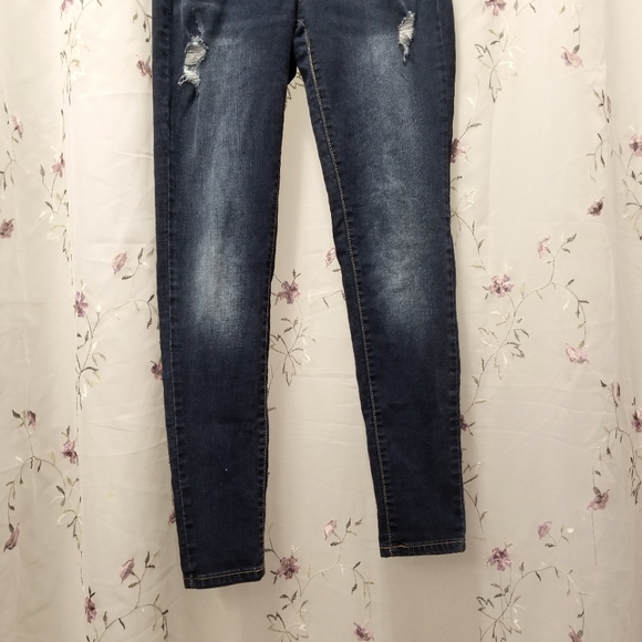 Aeropostle Distressed Jeggings - Picture 7 of 8
